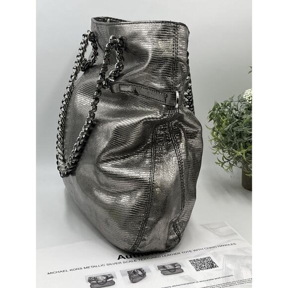 Michael Kors Authenticated Lacey Nickel Silver Leather Foldover Tote Metal Chain - Picture 8 of 15